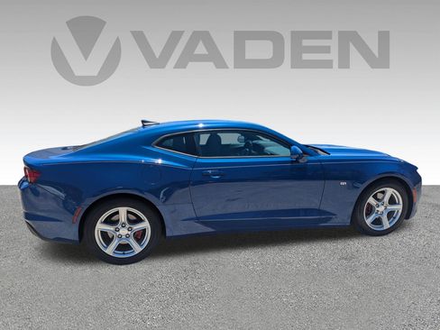 Used 2020 Chevrolet Camaro LT RWD image 22