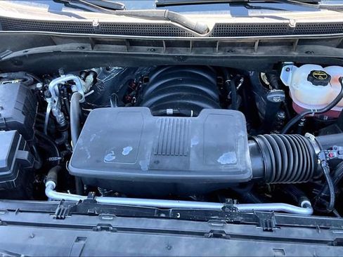 Used 2025 GMC Yukon XL Denali AWD/4WD image 32