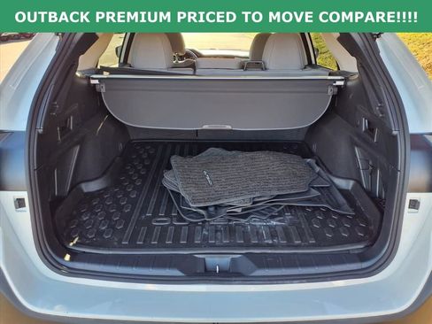 Used 2024 Subaru Outback Premium image 6