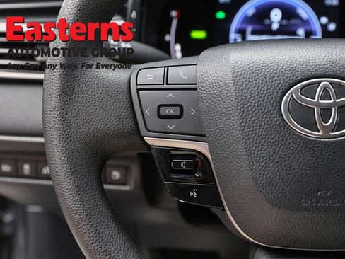Used 2025 Toyota Camry LE FWD image 14