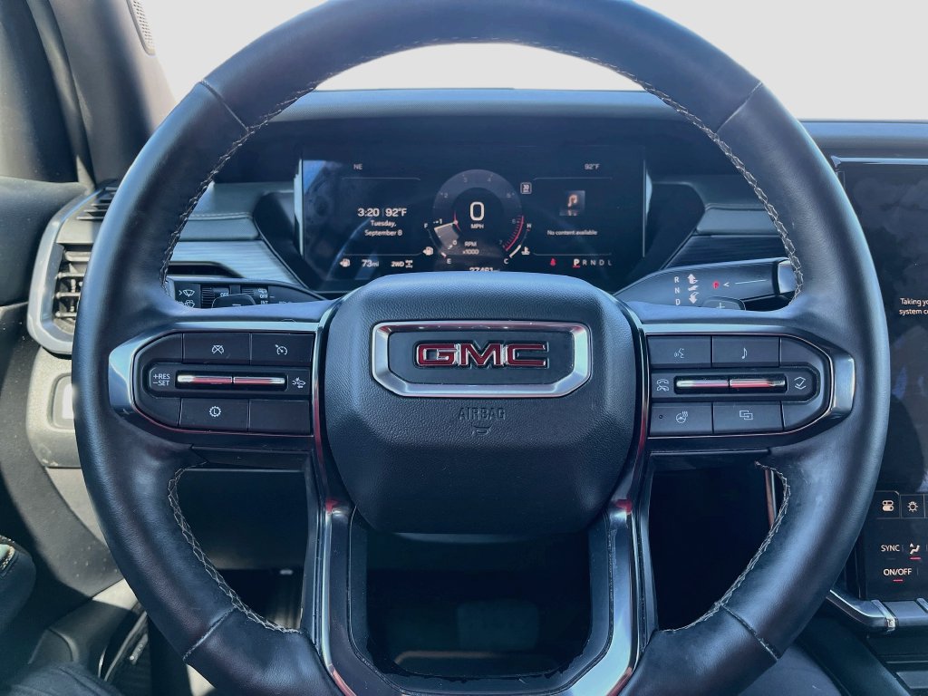 Used 2025 GMC Acadia AT4 AWD/4WD image 11