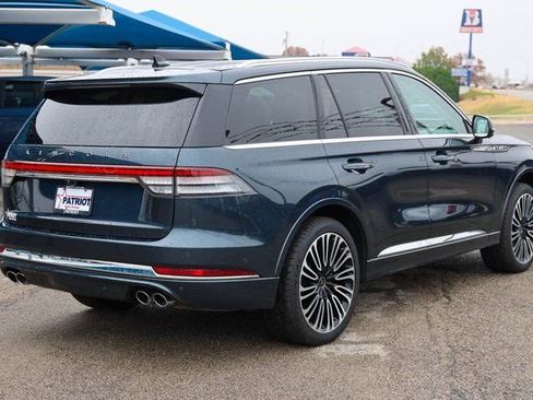 Used 2023 Lincoln Aviator Black Label w/ Class IV Trailer Tow Package AWD/4WD image 3