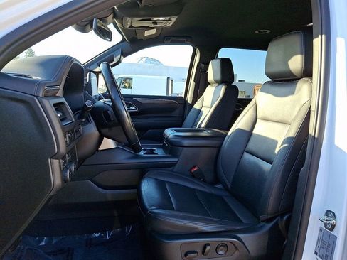 Used 2023 Chevrolet Suburban LT AWD/4WD image 15