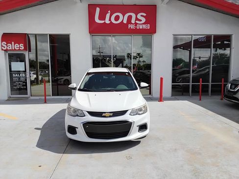 Used 2017 Chevrolet Sonic LT image 1