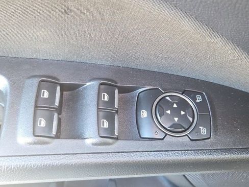 Used 2020 Ford Fusion SE image 19