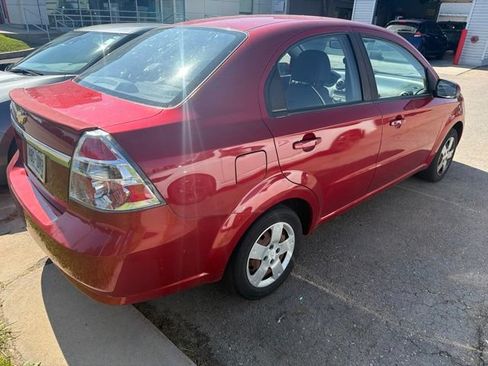 Used 2010 Chevrolet Aveo LT FWD image 4