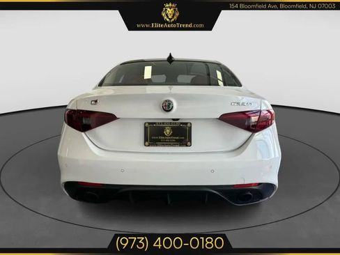 Used 2022 Alfa Romeo Giulia Veloce image 5
