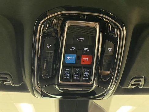 New 2024 Jeep Grand Wagoneer Series III w/ Rear Seat Video Group 1 image 27