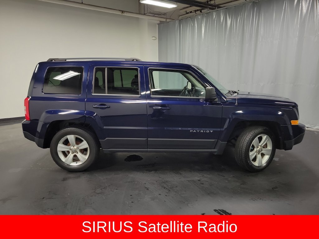 Used 2014 Jeep Patriot Latitude w/ Sun/Sound Group FWD image 10