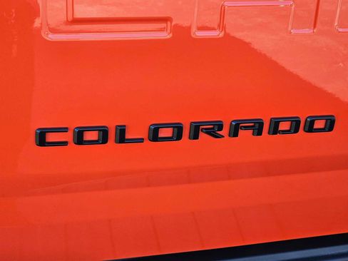 Used 2021 Chevrolet Colorado ZR2 image 14