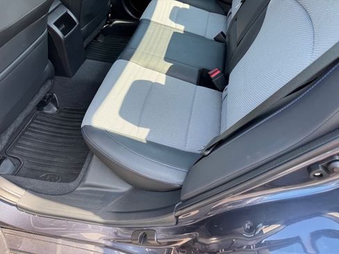 Used 2017 Subaru Legacy 2.5i Sport AWD/4WD image 9
