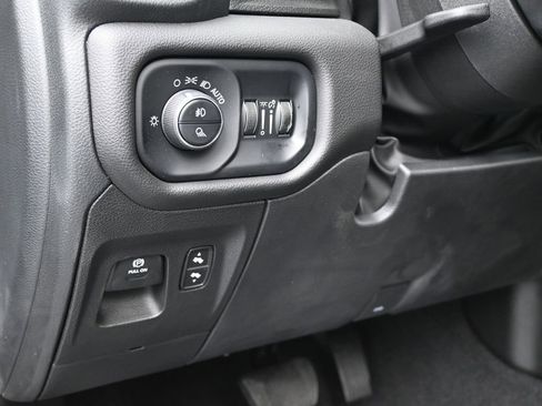 Used 2025 RAM 1500 Laramie image 14