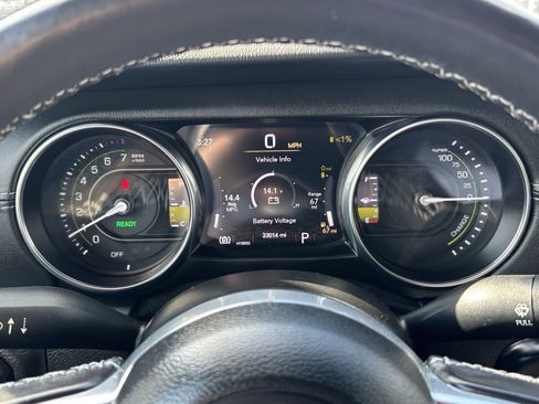 Used 2021 Jeep Wrangler Unlimited Sahara w/ Cold Weather Group image 21