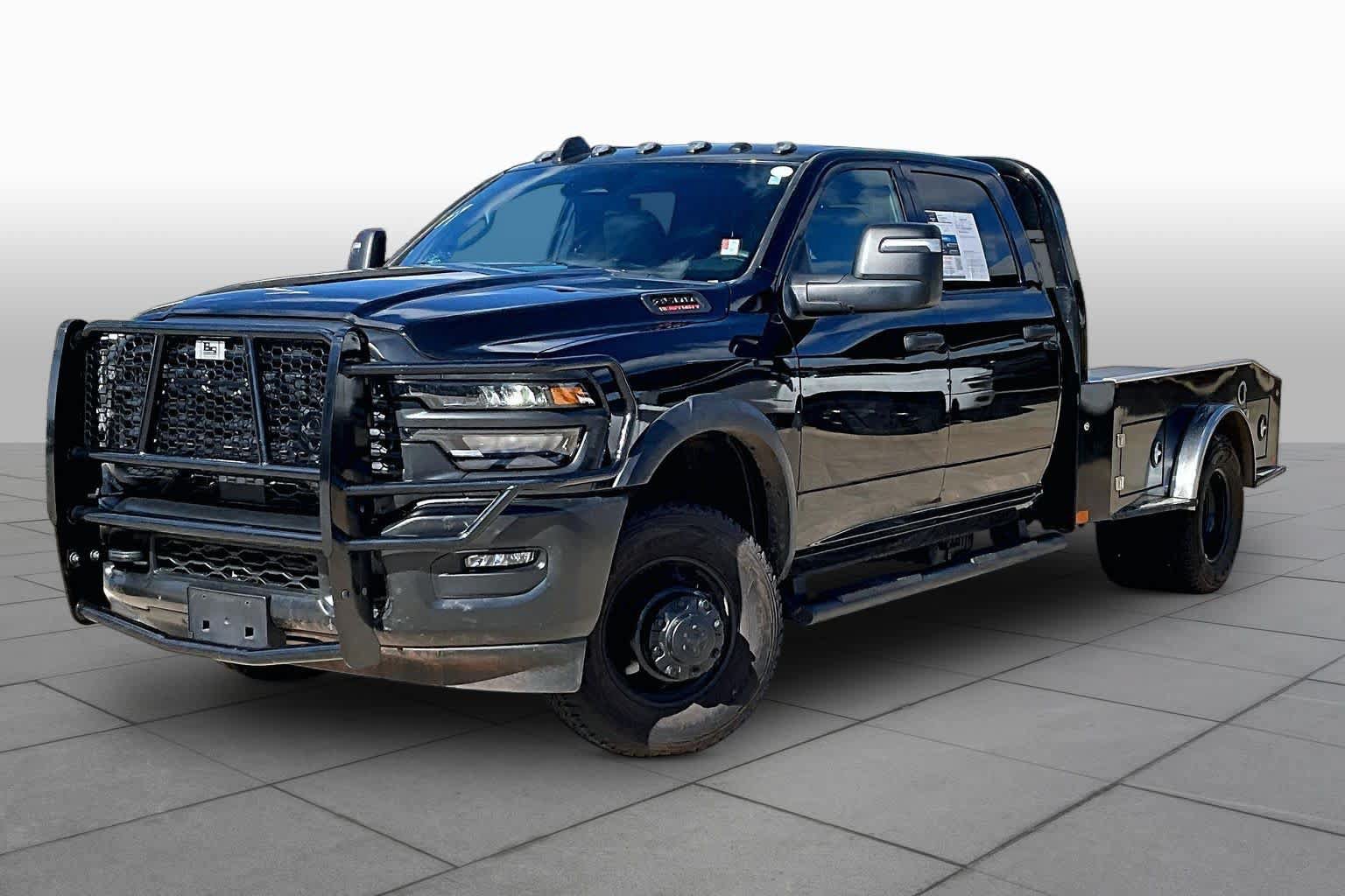 Used 2026 RAM 3500 Tradesman AWD/4WD image 2