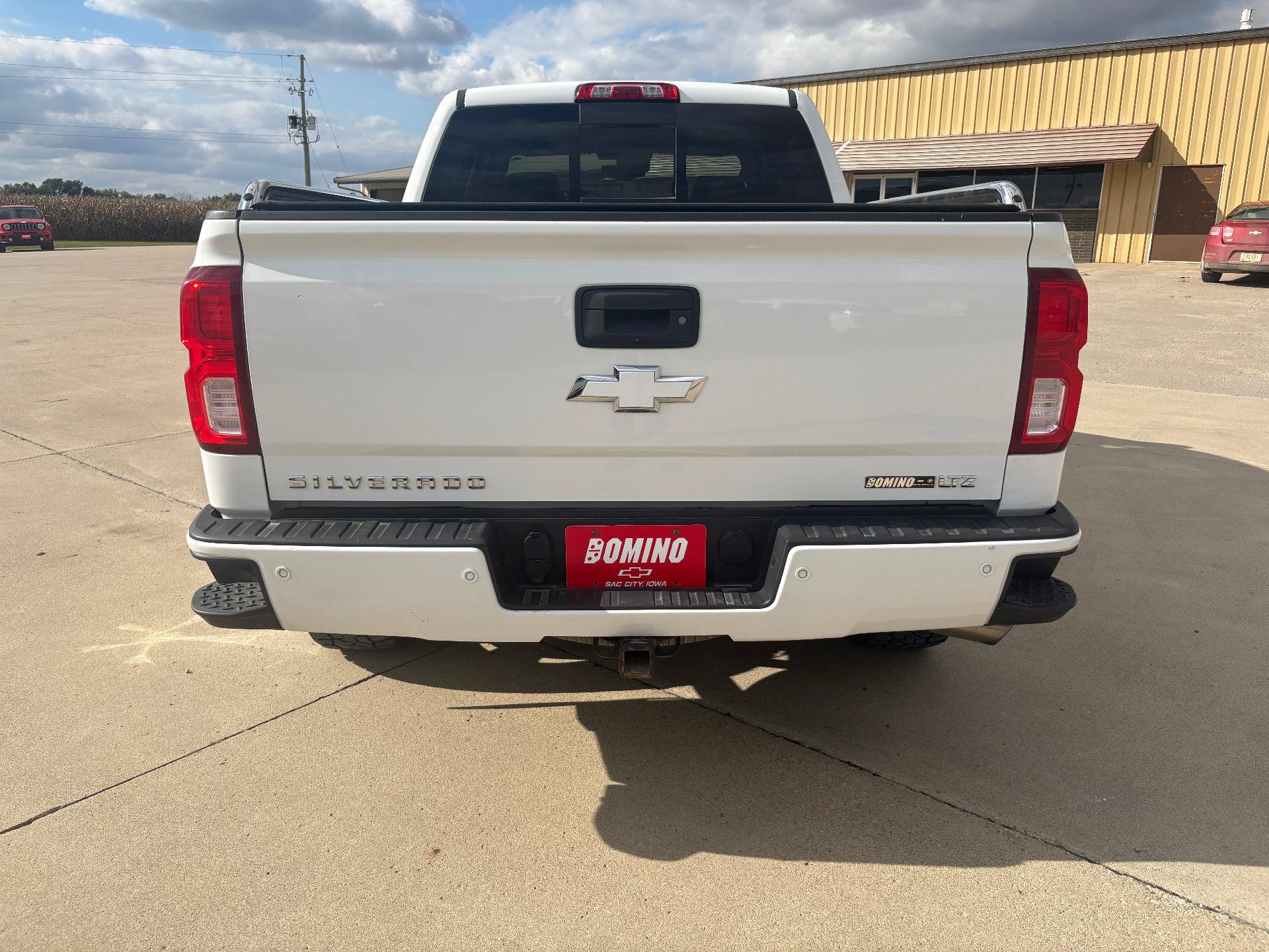 Used 2017 Chevrolet Silverado 1500 LTZ Z71 w/ LTZ Plus Package AWD/4WD image 5