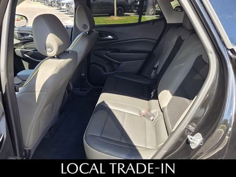 Used 2025 Chevrolet Trax ACTIV w/ Driver Confidence Package image 7