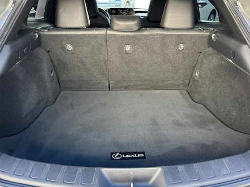 Used 2019 Lexus UX 200 w/ Premium Package FWD image 19