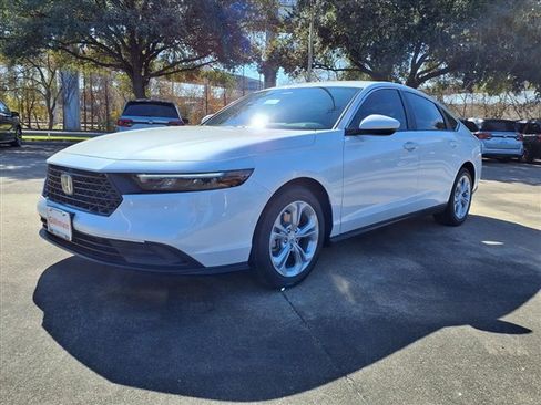 Used 2026 Honda Accord LX image 10