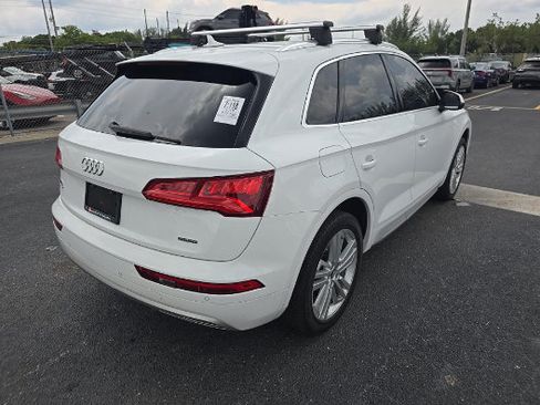 Used 2019 Audi Q5 2.0T Premium Plus w/ Premium Plus Package AWD/4WD image 2