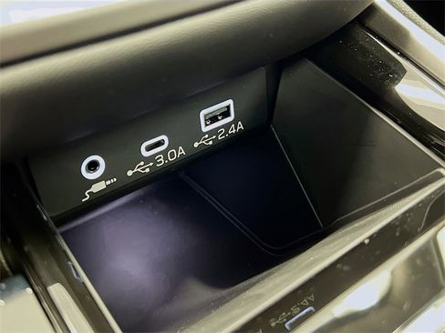 New 2025 Subaru Outback Limited image 15