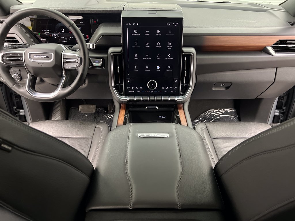 Used 2025 GMC Yukon XL Denali RWD image 48