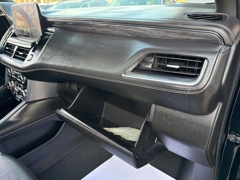 Used 2022 GMC Yukon XL SLT w/ SLT Premium Package image 49