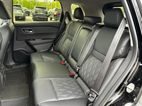 Used 2025 Nissan Rogue Platinum w/ Platinum Premium Package AWD/4WD image 30