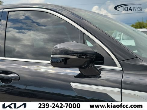 New 2026 Kia Sorento LX FWD image 8