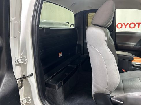 Used 2022 Toyota Tacoma SR AWD/4WD image 15