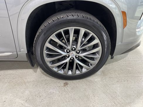 Used 2025 Buick Enclave Avenir w/ Trailering Package, 5000 lbs. image 10