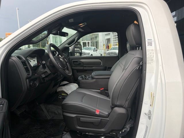 New 2026 RAM 5500 Tradesman w/ Chrome Appearance Group AWD/4WD image 13