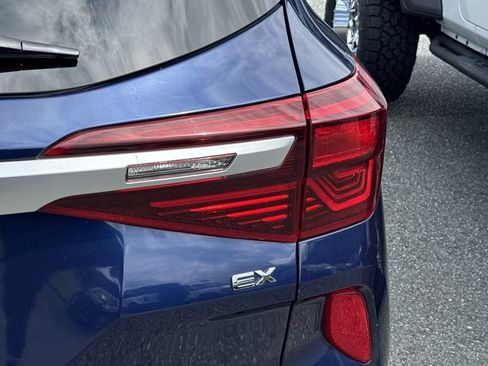 Used 2021 Kia Seltos EX AWD/4WD image 10