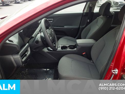 Used 2025 Kia K4 LXS image 15