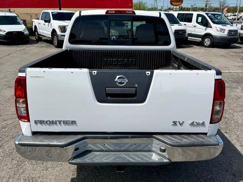 Used 2017 Nissan Frontier SV image 11