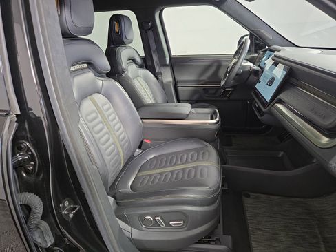 Used 2024 Rivian R1S Adventure AWD/4WD image 24