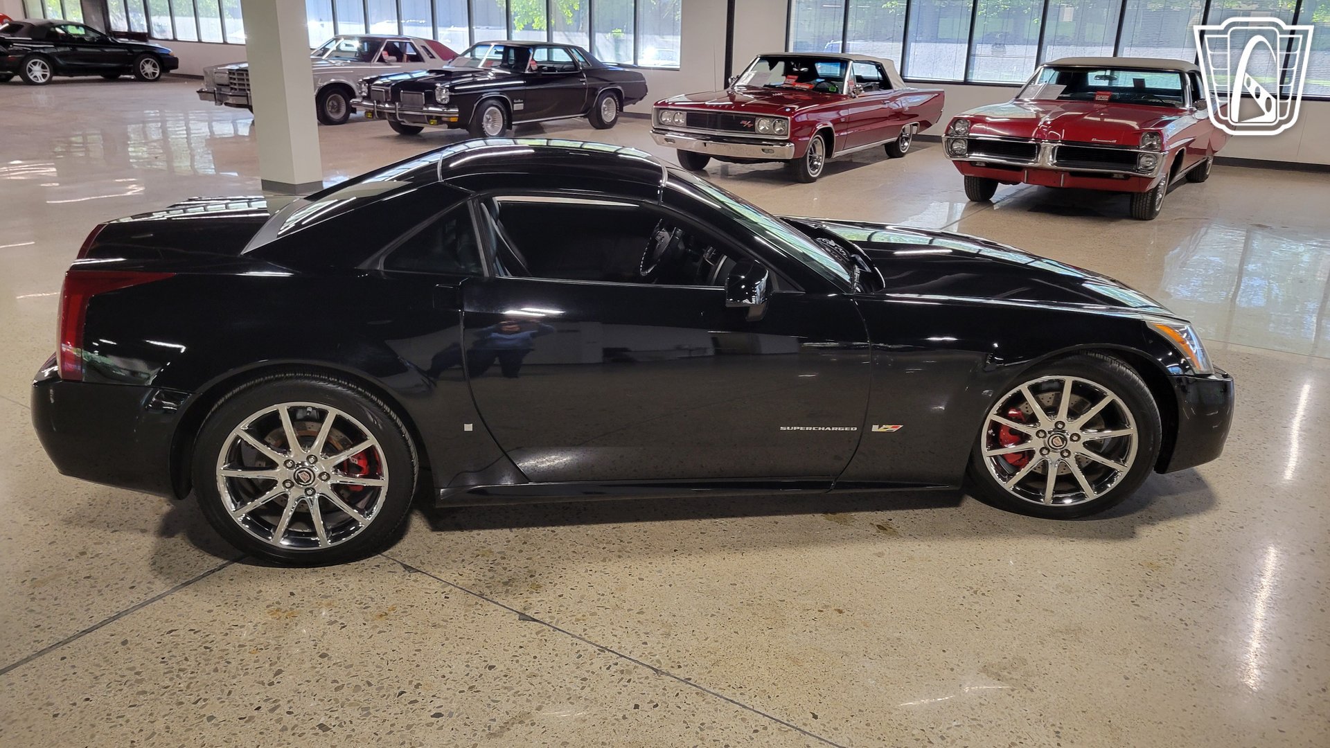 Used 2008 Cadillac XLR V RWD image 38