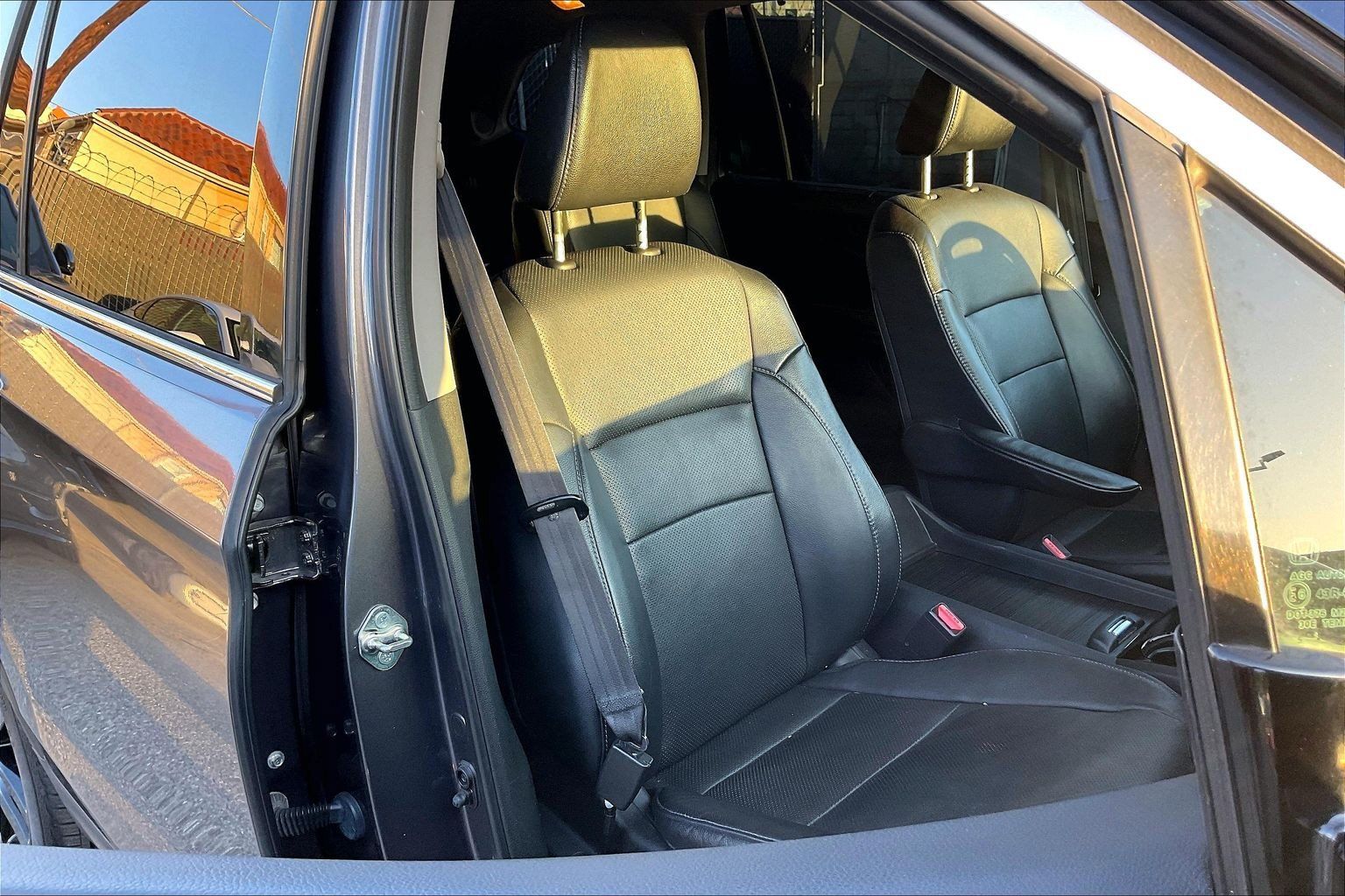 Used 2016 Honda Pilot Elite image 6