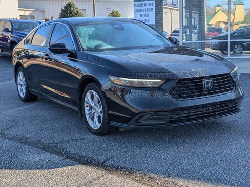 Used 2023 Honda Accord LX image 4