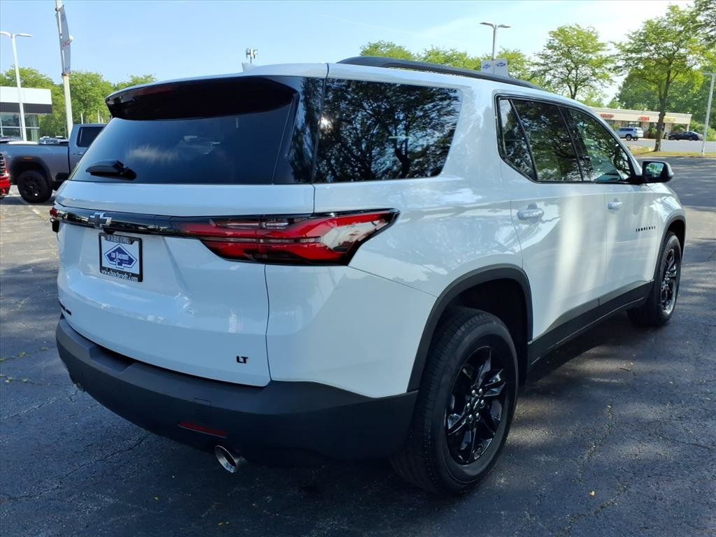 Used 2023 Chevrolet Traverse LT w/ Midnight/Sport Edition AWD/4WD image 7