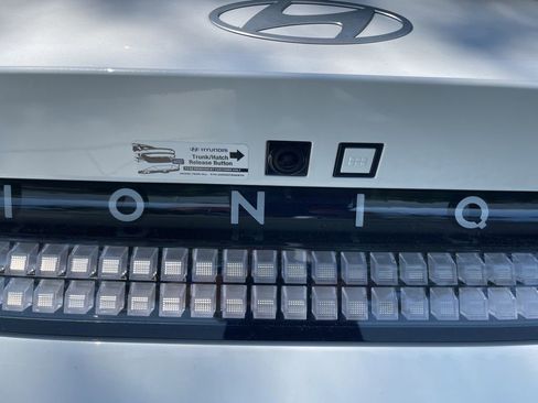 New 2025 Hyundai Ioniq 6 SE image 13