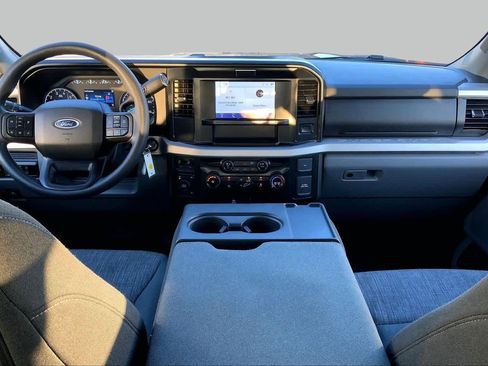 Used 2025 Ford F250 XLT AWD/4WD image 16