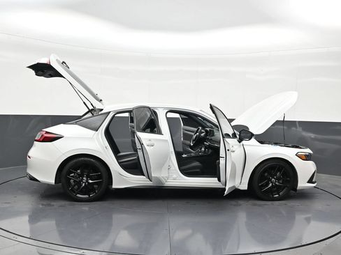 Used 2024 Honda Civic Sport image 31