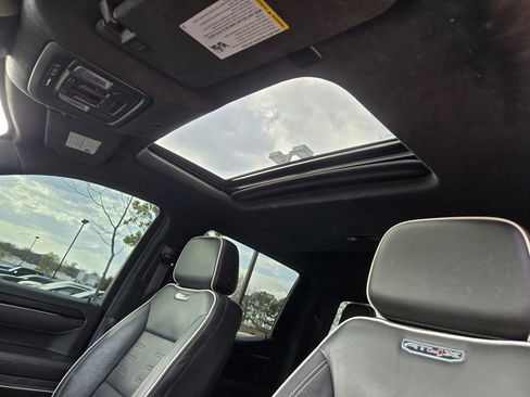 Used 2023 GMC Sierra 1500 AT4X image 5