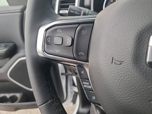 Used 2026 RAM 1500 Laramie AWD/4WD image 24