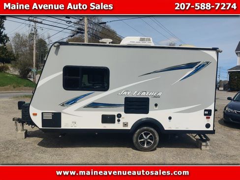 Used 2017 Jeep Patriot Sport FWD image 1
