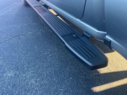 New 2026 GMC Sierra 1500 SLE w/ Preferred Package image 10