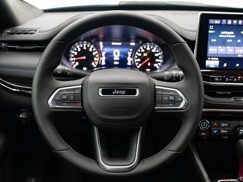 New 2026 Jeep Compass Latitude AWD/4WD image 13
