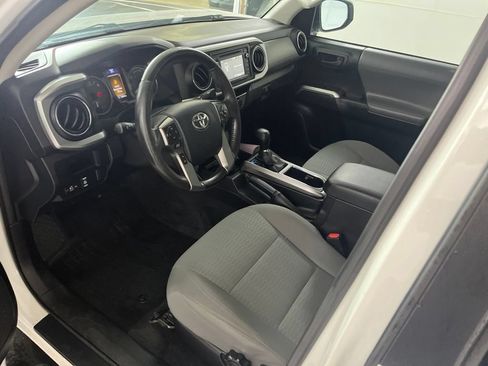 Used 2016 Toyota Tacoma SR5 AWD/4WD image 26