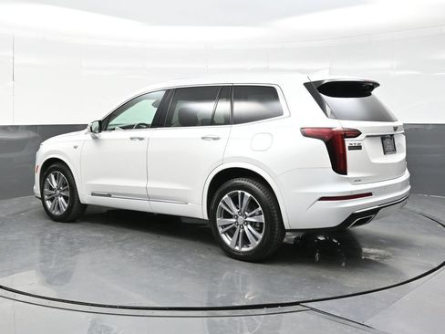 Certified 2024 Cadillac XT6 Premium Luxury w/ LPO, Floor Liner Package AWD/4WD image 4