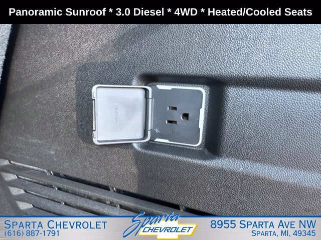 Used 2021 GMC Yukon SLT AWD/4WD image 40